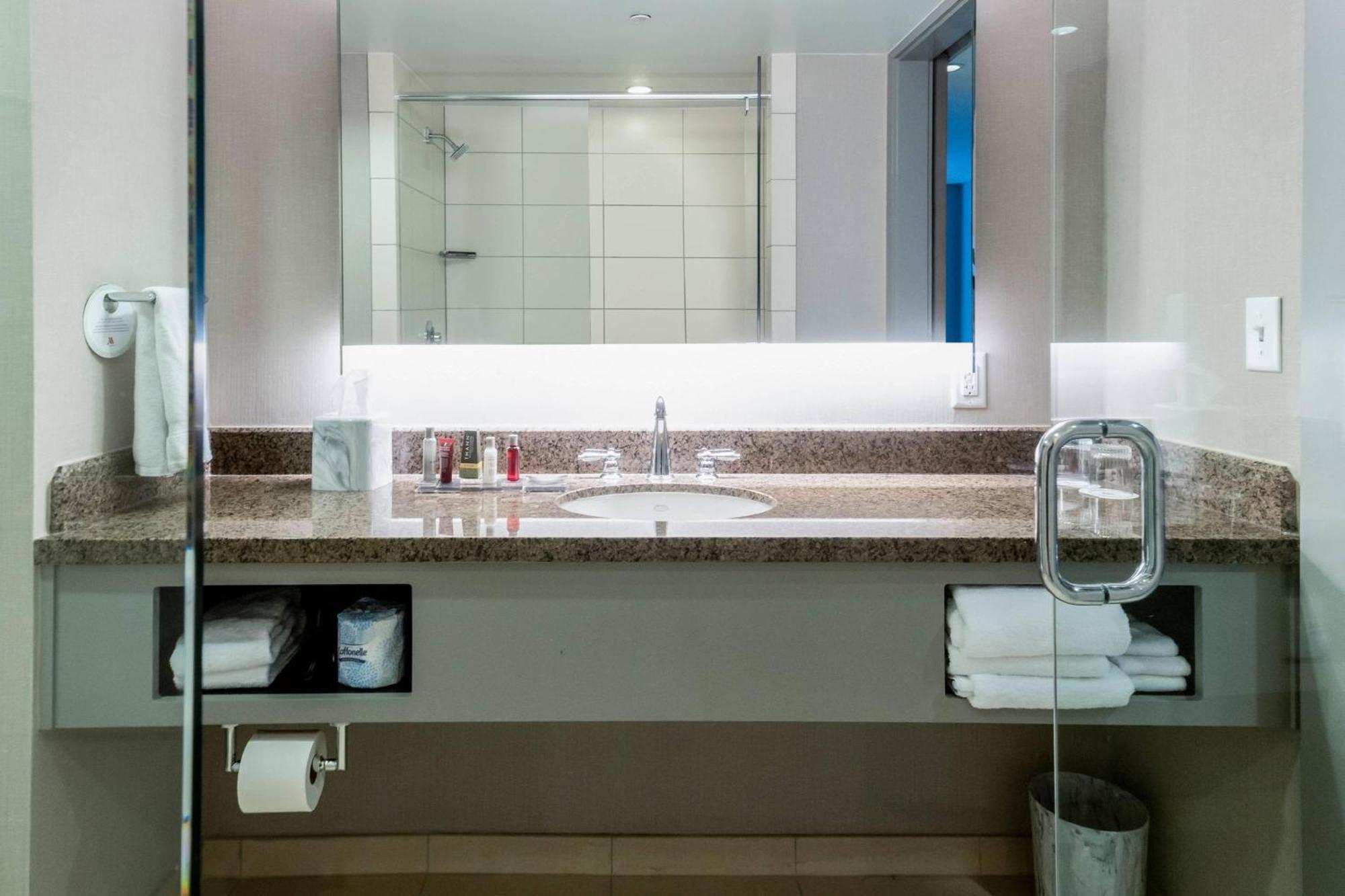 Raleigh Marriott City Center מראה חיצוני תמונה
